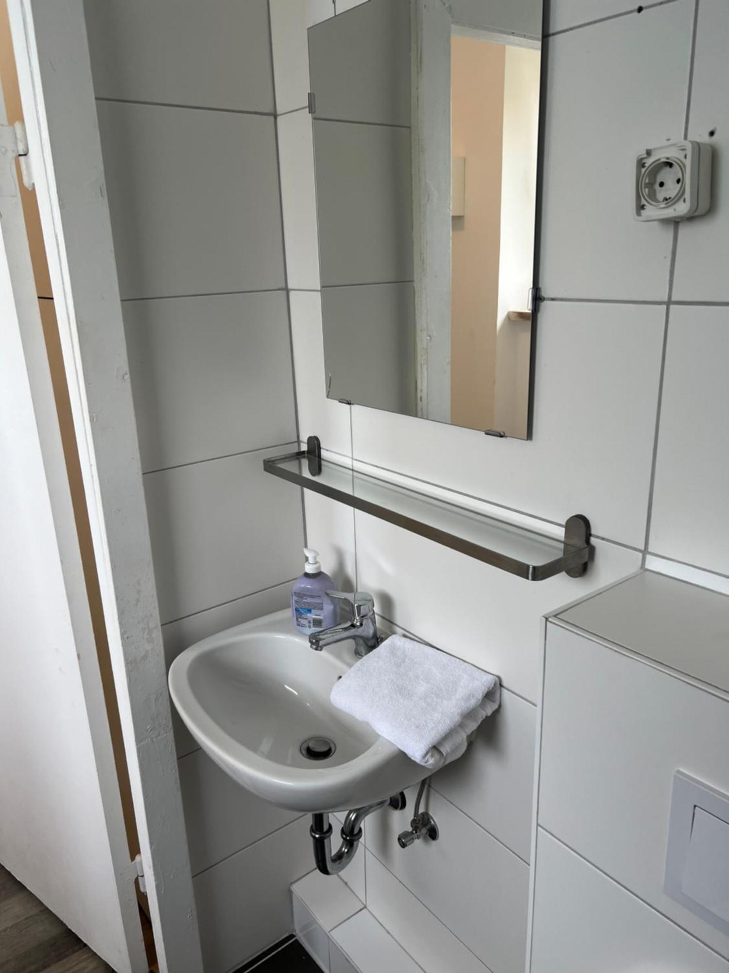 Hotel Zollhof Hamburg-Harburg Buitenkant foto